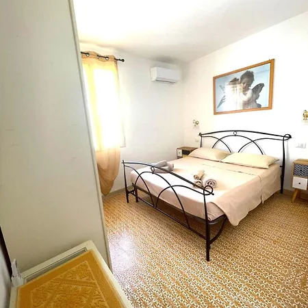 Casa Aurora דירה סאן תאודורו