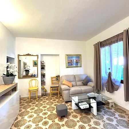 Casa Aurora דירה סאן תאודורו
